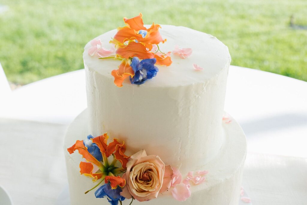 Colorful wedding cake flowers